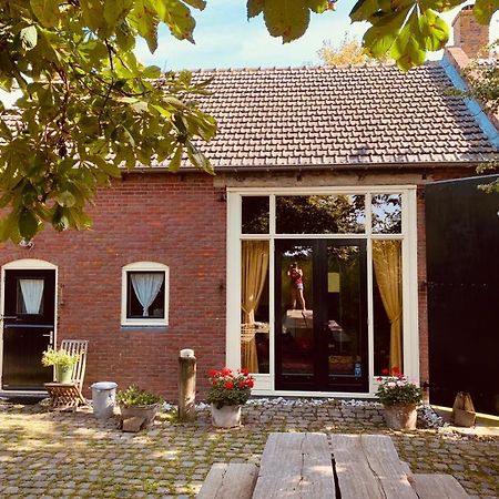 Logeren Op De Thoolse Parel Vakantiehuis Stavenisse Exterior photo